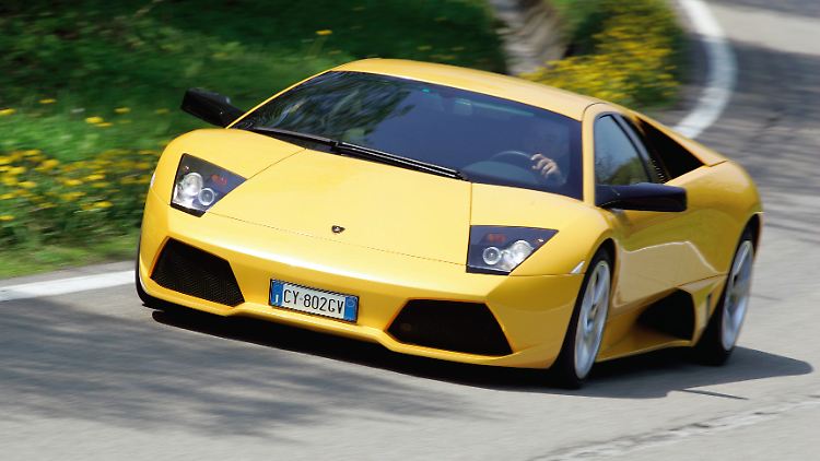 Keine Spur von Altersschwäche: Auch der Supersportwagen Murcielago von Lamborghini fährt schon in seine zehnte Saison.