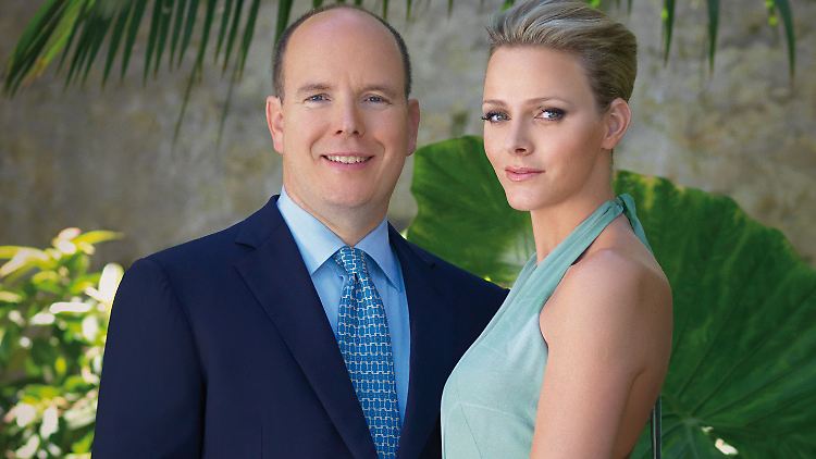 In der Ferne läuten die Hochzeitsglocken: Fürst Albert II. und Charlene Wittstock.