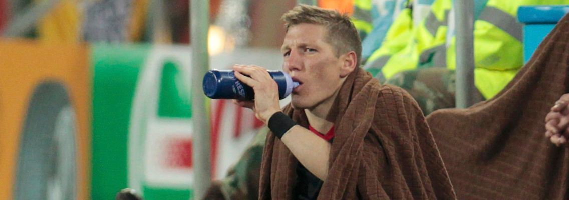 Der Chef, erschöpft: Bastian Schweinsteiger.