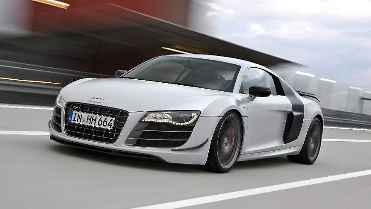 Nach der Diät 100 Kilogramm leichter: Audi ersetzt beim R8 GT zahlreiche herkömmliche Karosserieteile durch leichtere Kohlefaser-Ausführungen.