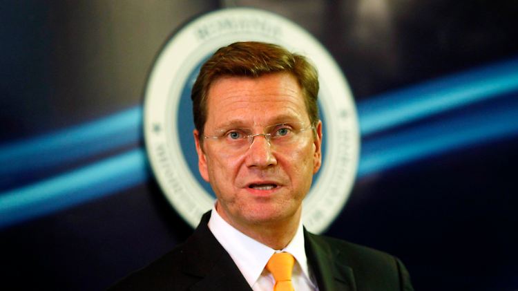 Parteichef in der Krise: Westerwelle sucht den Befreiungsschlag.