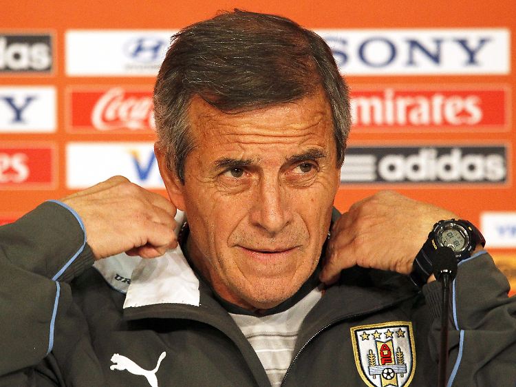 Versucht seine Spieler für die Stärken Südkoreas zu sensibilisieren: Oscar Tabarez.