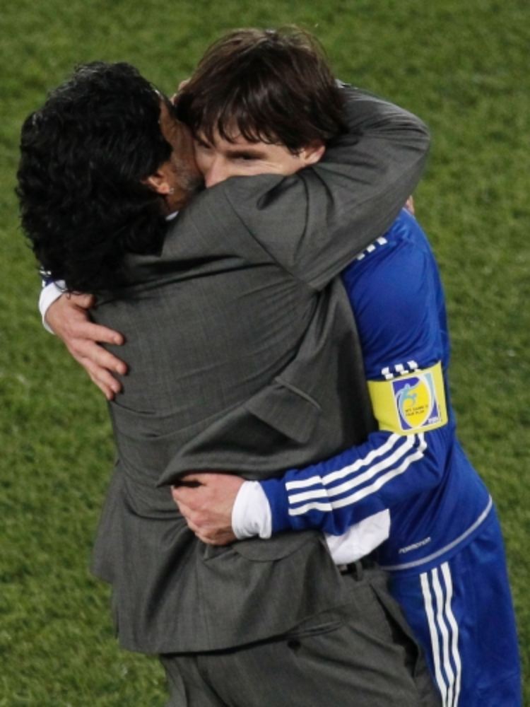 Ein Herz und eine Seele: Maradona und sein bislang torloser Star Messi.