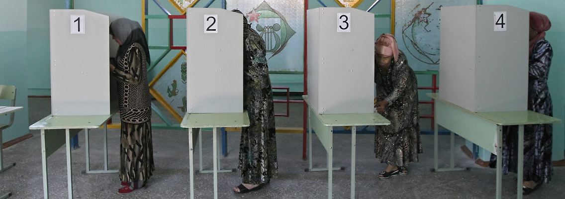 Kirgisische Frauen bei der Wahl in Osch.