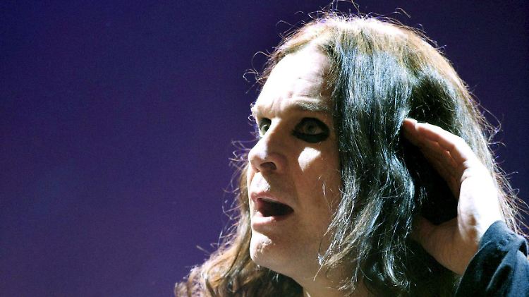 Das hört sich aber nicht wie jemand aus Birmingham an: Ozzy Osbourne.