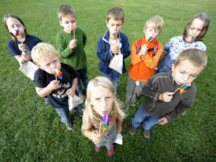 Kinder erkennen untereinander sehr schnell, wer soziale Kompetenzen besitzt.