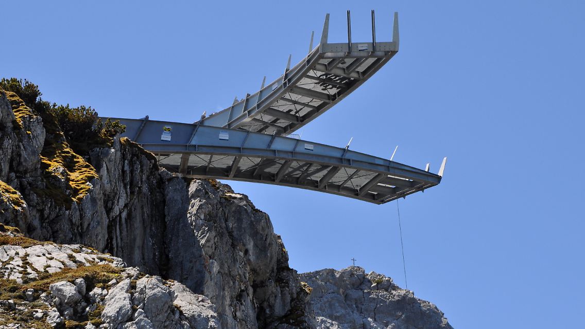 Die Aussichtsplattform "AlpspiX" an der Alpspitze in Garmisch-Partenkirchen. (Archivbild vom 8. Juni 2010, noch im Bau)