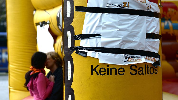 "Wenn den Piraten langweilig ist, gehen sie sich auf den Keks." Oder küssen sich.