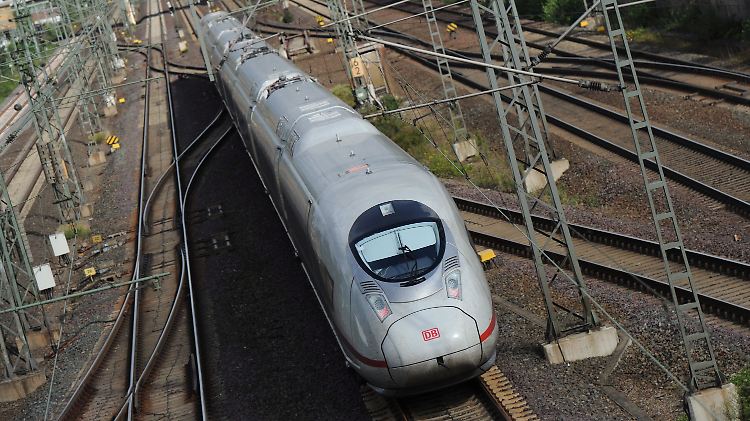 Laut "Spiegel" haben die neuen ICE-Züge von Siemens Bremsprobleme.