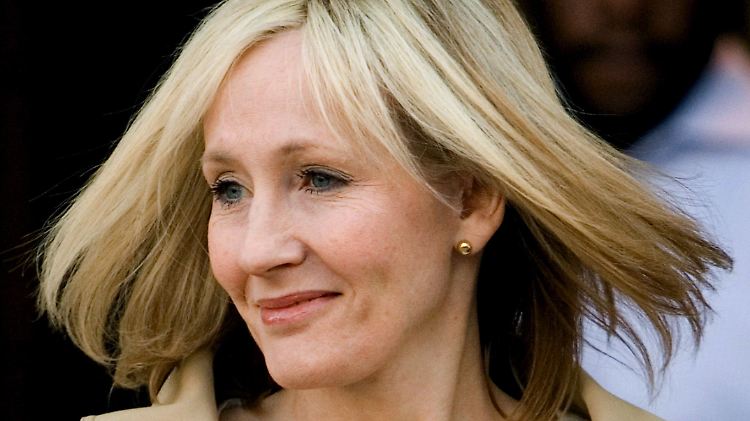 Joanne K. Rowling.
