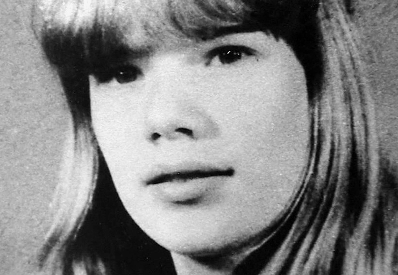 Sie ist nie wieder aufgewacht. Im Bett findet die Mutter den leblosen Körper ihrer Tochter Kalinka Bamberski im Juli 1982. Erst drei Jahrzehnte später wird der deutsche Arzt Dieter K., Kalinkas Stiefvater, wegen Tötung der damals 14-jährigen Französin zu 15 Jahren Haft verurteilt.  