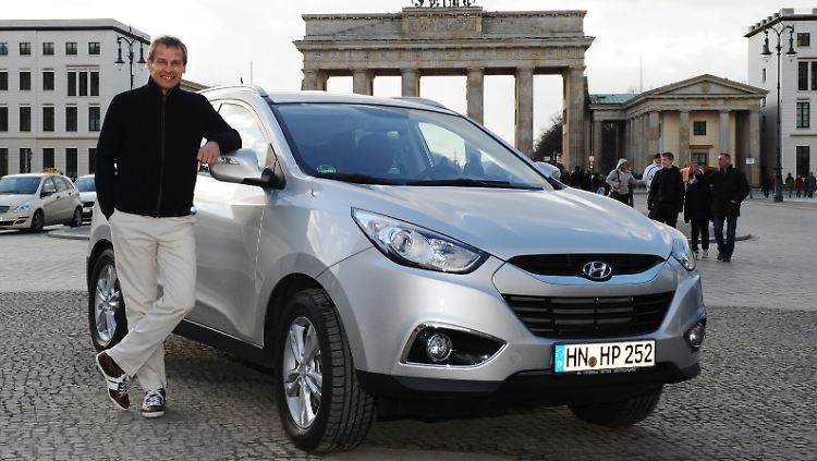 Seit 2010 ist Jürgen Klinsmann Markenbotschafter von Hyundai Deutschland.