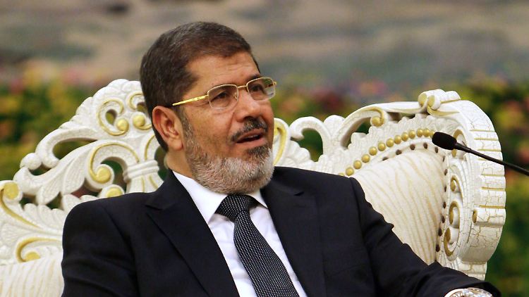 Mohammed Mursi erweitert seine Machtbefugnisse und bringt damit einen großen Teil seines Volkes gegen sich auf.