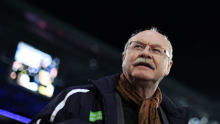 Ärgerte sich über die "verunglimpfende, beleidigende und desolate Berichterstattung": Fortuna-Manager Werner.