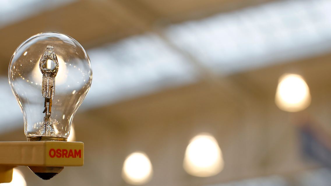 2012-11-28T105425Z_01_REH04_RTRMDNP_3_SIEMENS-OSRAM.JPG2155555103995480661.jpg