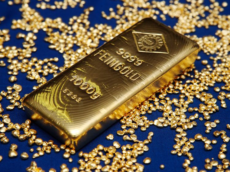 Knapp sieben Prozent des weltweiten Goldbestandes von 171.300 Tonnen entfallen auf die deutschen Privathaushalte und die Bundesbank.