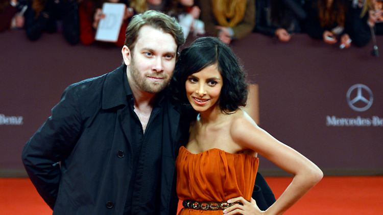 Bringen Kind und Job gut unter einen Hut: Collien Ulmen-Fernandes und Christian Ulmen.