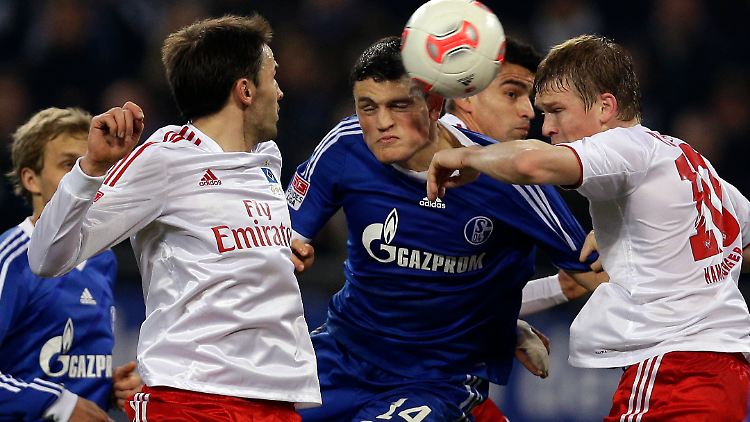 In Hamburg lief's dann nicht so rund: Schalkes Kyriakos Papadopoulos.