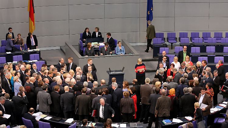 Der Bundestag hat sich wie erwartet für die neuen Griechenland-Hilfen entschieden.