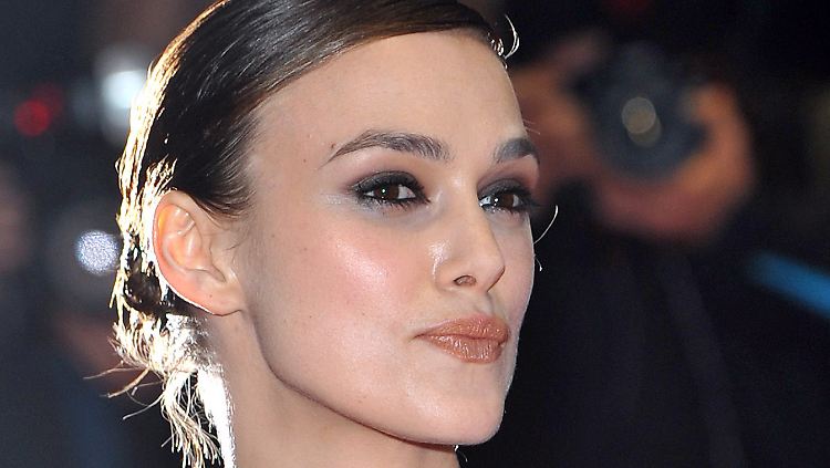 Keira Knightley hält sich selbst für eifersüchtig - und ist manchmal zickig.
