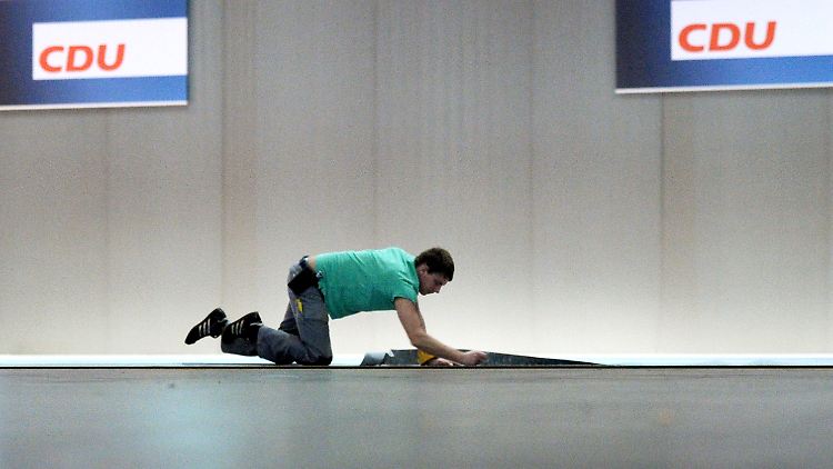 Streit wird nicht unter den Teppich gekehrt: Vorbereitung für den CDU-Parteitag in Hannover.