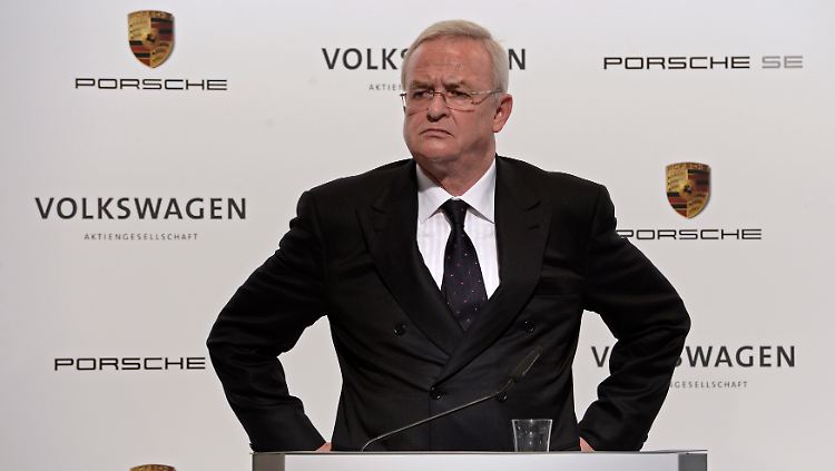 Ein Rücktritt reicht bei Martin Winterkorn nicht, um sich vom VW-Konzern zu verabschieden. 