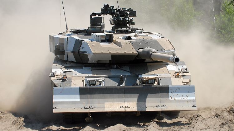 Gefährliche Waffe: Ein Kampfpanzer vom Typ Leopard 2. 