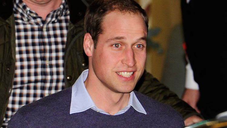 Der erleichterte Prinz William beim Verlassen des Krankenhauses: Seiner Kate geht es besser. 