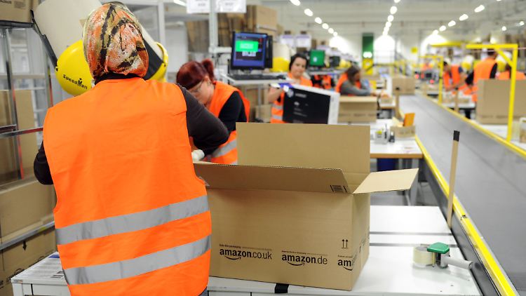 Die Arbeitsbedingungen bei Amazon sorgen weiter für Schlagzeilen.