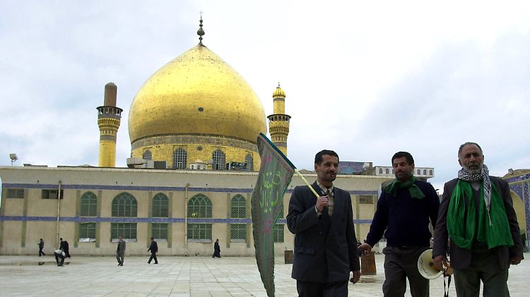 Die Goldene Moschee vor zehn Jahren - als sie noch intakt war. 