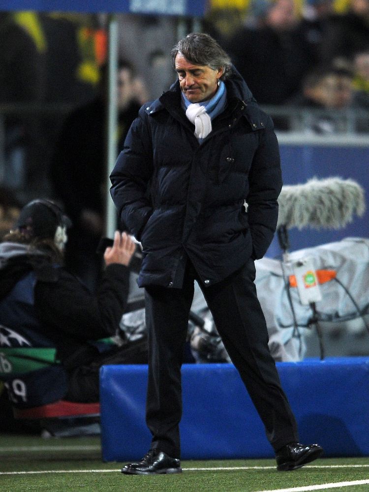 Roberto Mancini missglückte, was BVB-Coach Jürgen Klopp wunderbar gelang: Sein Team nach einem Lehrjahr auf die Königsklasse einzustellen.