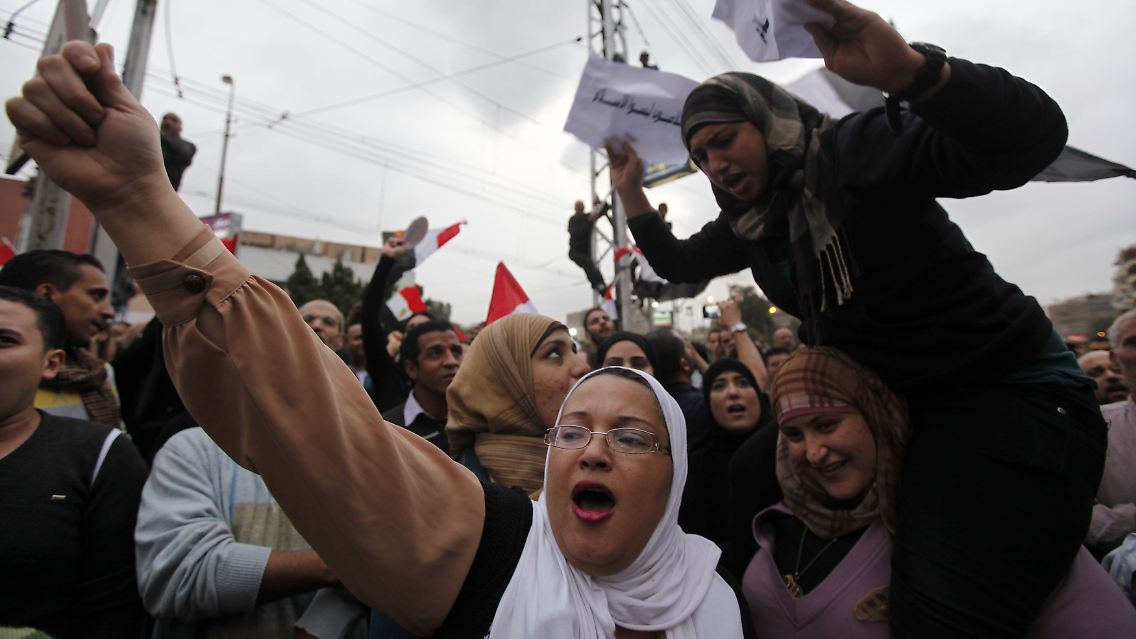 2012-12-04T213912Z_01_AMR051_RTRMDNP_3_EGYPT-POLITICS.JPG1278482156528037183.jpg