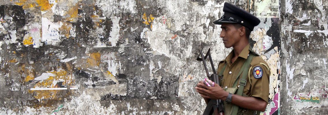 Sri Lanka_Polizist.jpg