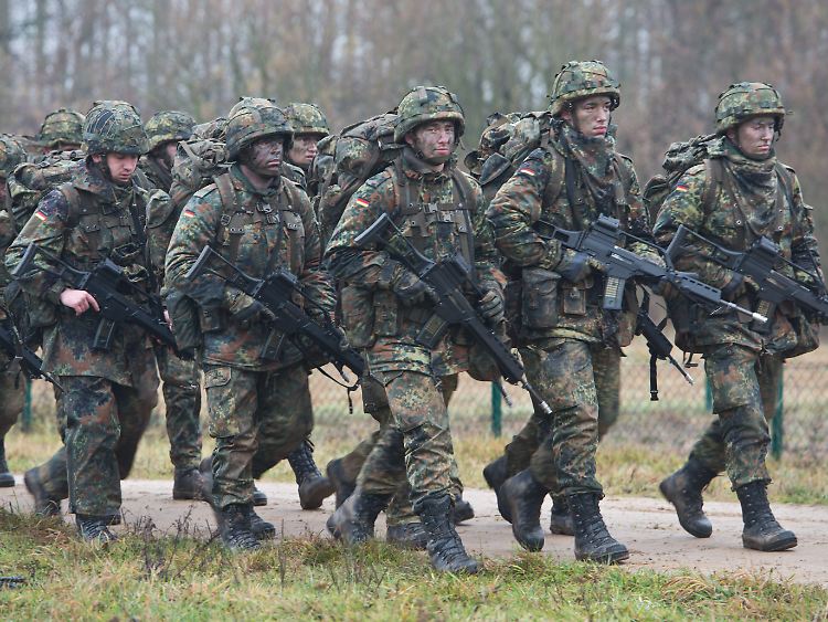 Die Bundesregierung will 400 Bundeswehrsoldaten an die türkisch-syrische Grenze schicken.