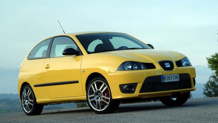 Der Seat Ibiza in der sportlichen Cupra-Version von 2004.