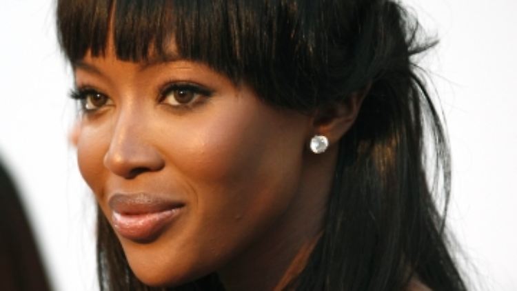 Man sollte aufpassen, von wem man Geschenke annimmt: Naomi Campbell.