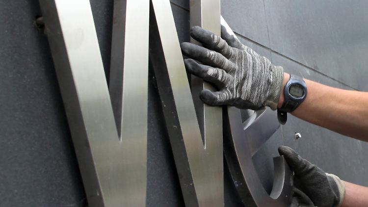 Die Aufräumarbeiten gehen ins Geld - allerdings längst nicht so kräftig wie befürchtet.