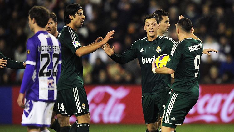 Mesut Özil drehte das 1:2 in Valladolid im Alleingang in einen Real-Sieg.