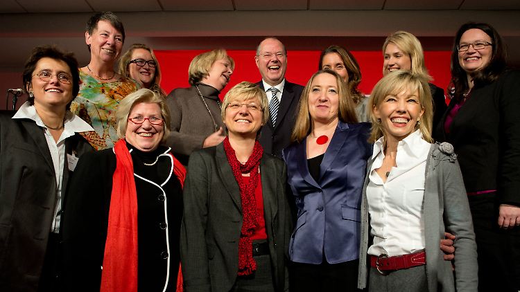 Peer Steinbrück (M) in Pose, am Vorabend der Kandidatenkür.