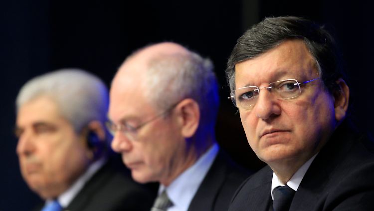 Zyperns Präsident Demetris Christofias, EU-Ratspräsident Herman van Rompuy und EU-Kommissionspräsident Jose Manuel Barroso.