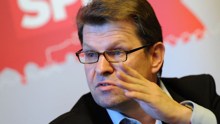 Ralf Stegner ist Landesvorsitzender der SPD in Schleswig-Holstein und Sprecher des linken Parteiflügels.
