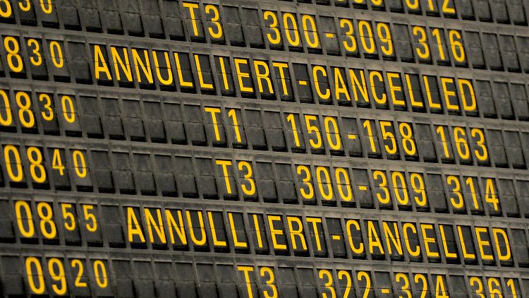 An mehreren Flughäfen werden Flüge annuliert.