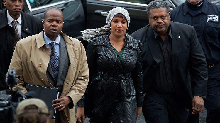 Nafissatou Diallo war bei dem Termin anwesend. Nach Presseberichten soll sie jetzt bald wohlhabend sein.