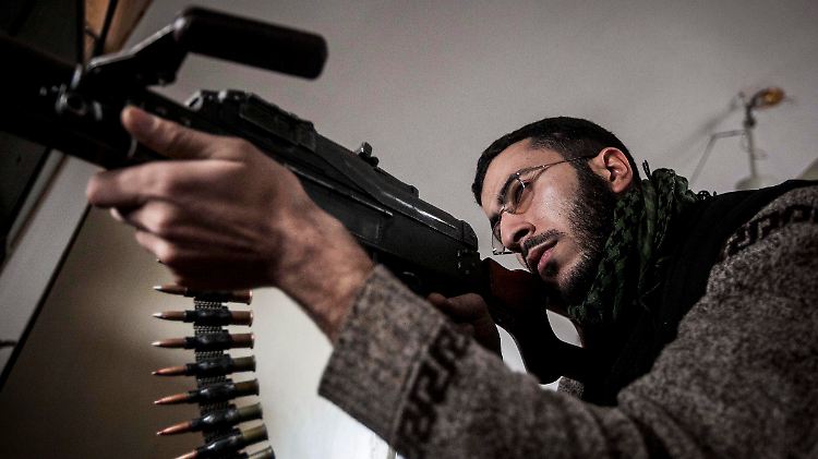 In Syrien selbst wird, wie hier in Aleppo am Montag, weiter gekämpft.