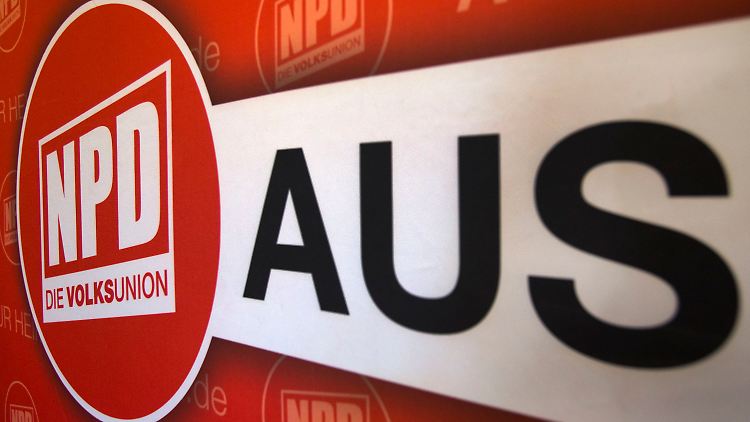 15 von 16 Bundesländern stimmten für den NPD-Verbotsantrag.