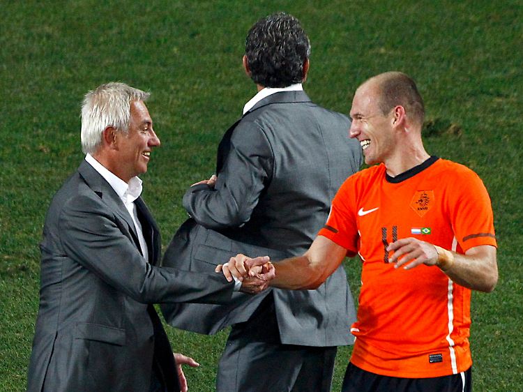 Der Vater des Erfolgs und einer seiner Schlüsselspieler: Bert van Marwijk und Arjen Robben.