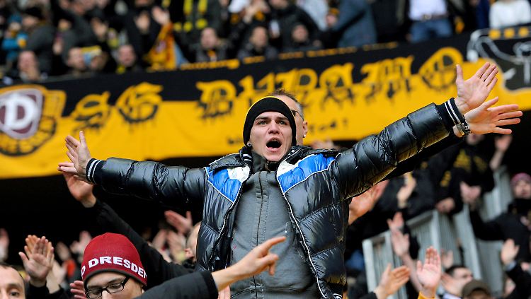 Fans von Dynamo Dresden waren in den Stadien der Republik zuletzt eher weniger gern gesehene Gäste.