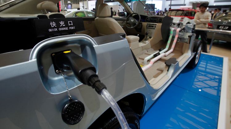 Selbst die großen Batteriehersteller wie Better Place und der chinesische Akku-Experte Build Your Dreams stecken tief in der Krise.