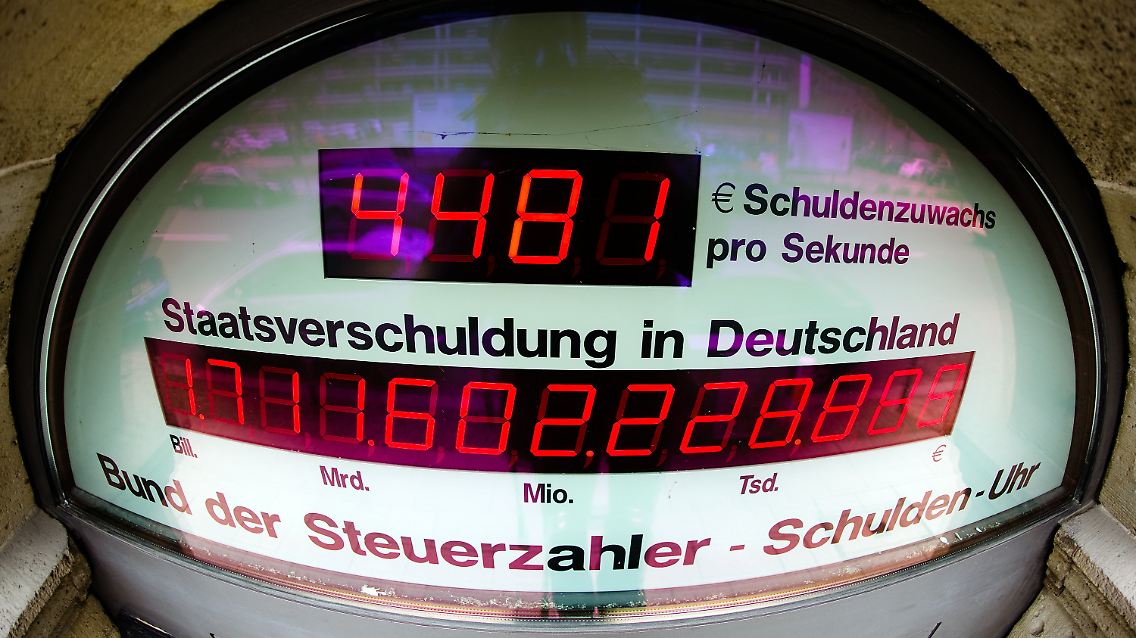Die Schuldenuhr tickt.