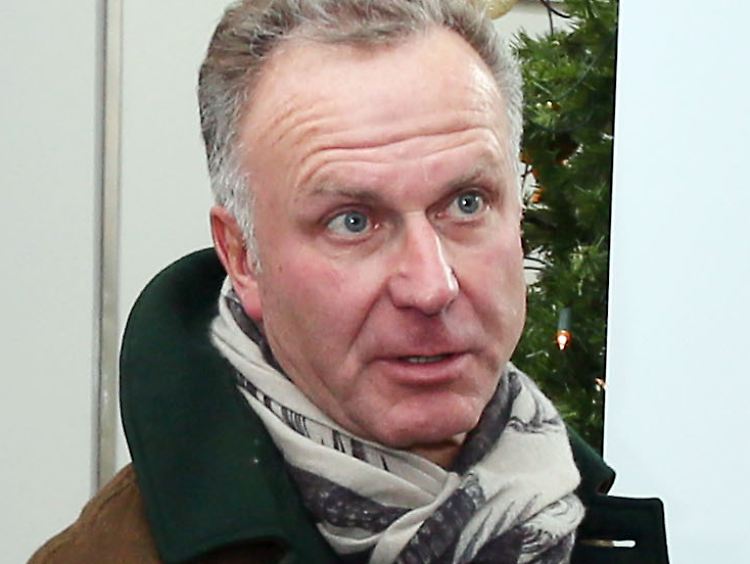 Von vorweihnachtlicher Besinnlichkeit war bei Karl-Heinz Rummenigge nach dem Pokalsieg in Augsburg nicht viel zu merken.